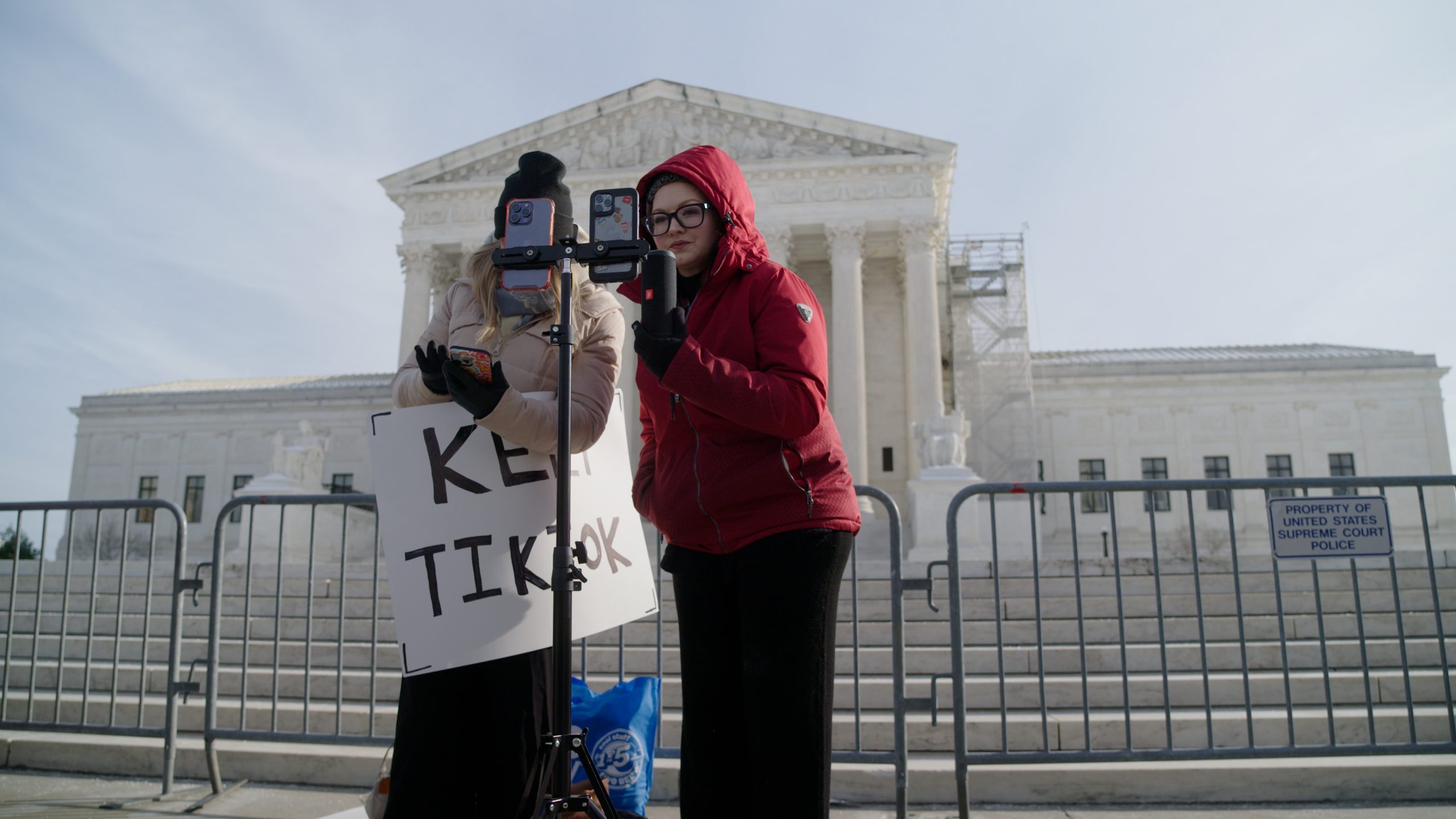 TikTok creators livestreaming outside the US Supreme Court in TikTok Never Dies